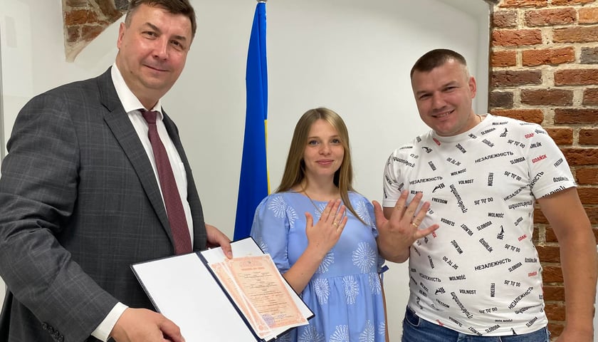 У Генеральному консульстві України у Вроцлаві зареєстровано перший шлюб.