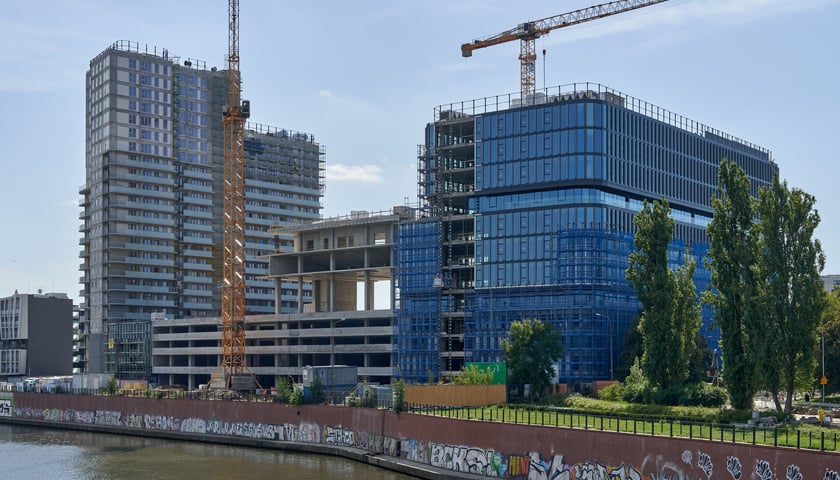 Kompleks Quorum przy ul. Sikorskiego - zdjęcia z budowy z końca sierpnia 2023 r.