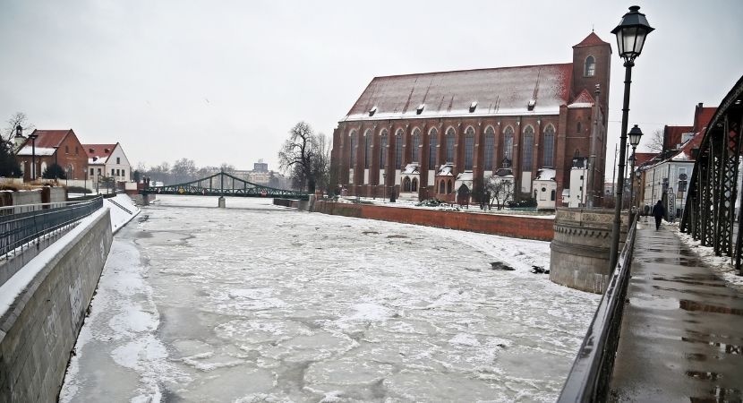 Ocieplenie i roztopy. Powódź Wrocławiowi nie grozi