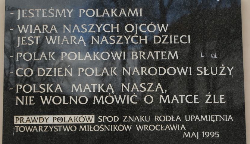 Tablica na kościele św. Marcina we Wrocławiu
