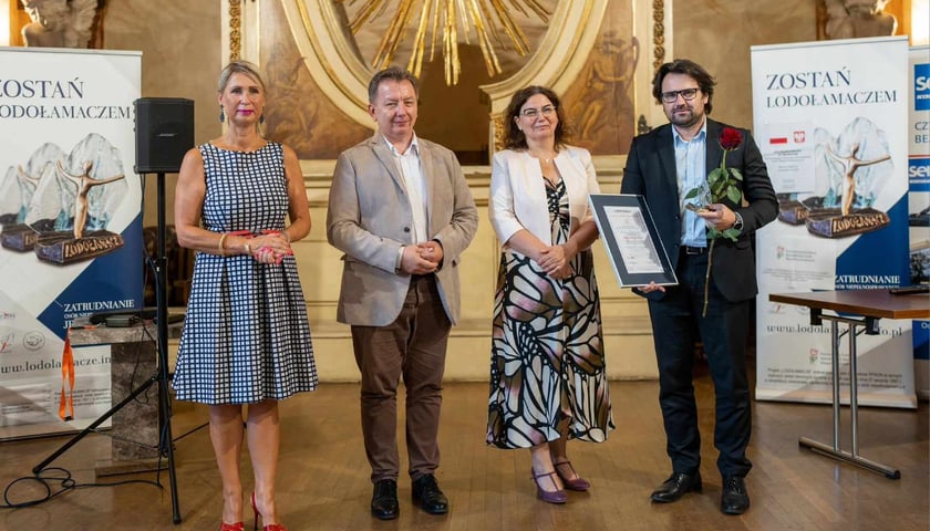 Uroczystość wręczenia nagrody Lodołamacza