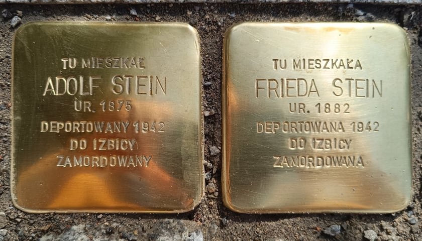 Kamienie pamięci Fridy i Adolfa Steinów w Kątach Wrocławskich