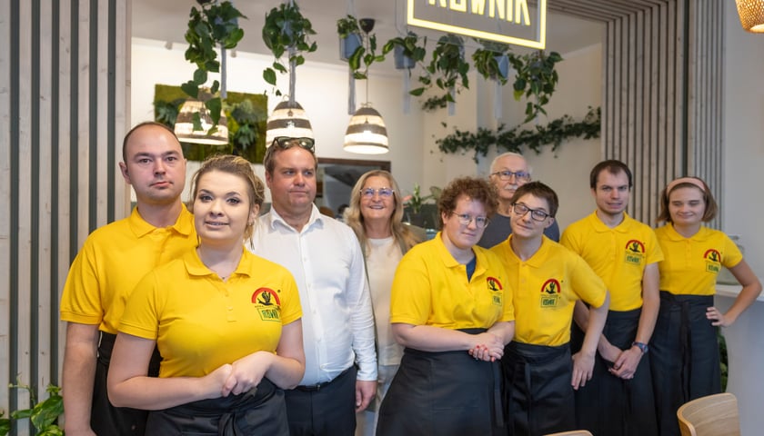 Cafe Równik znów działa!
