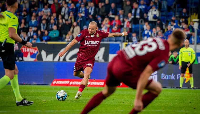 Piłkarze podczas meczu Ruch Chorzów - Śląsk Wrocław
