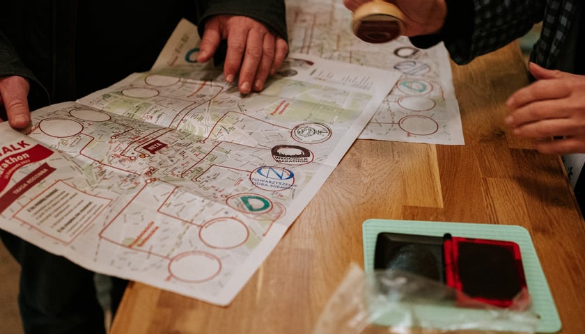 WrocWalk 2023 - mapa z pieczątkami