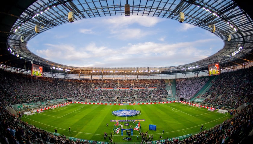 Pełne trybuny na meczu Śląska Wrocław na Tarczyński Arena