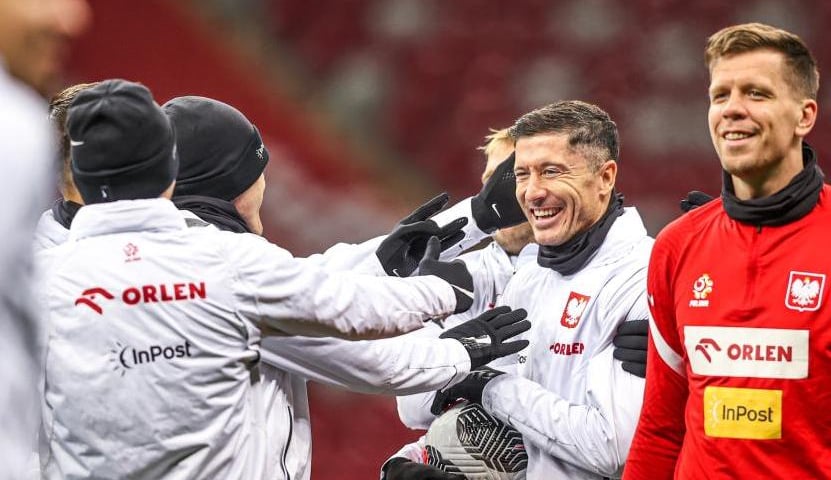 Reprezentanci Polski podczas treningu przed meczem z Łotwą na PGE Narodowym w Warszawie