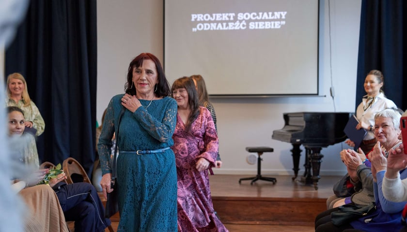 <p>Pokaz mody - finał projektu "Odnaleźć siebie"</p>