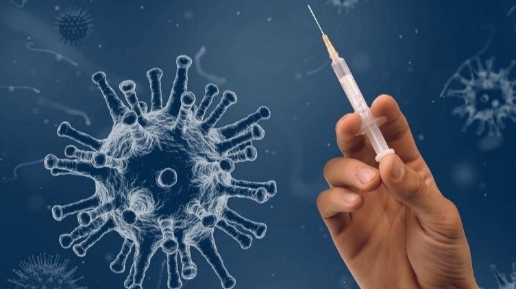Ministerstwo Zdrowia o czwartej fali pandemii i zmianach w szczepieniach