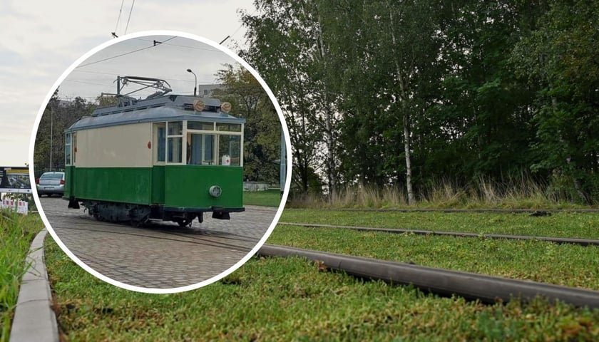 Kolaż dwóch zdjęć. W kółku zabytkowy tramwaj-opryskiwacz z 1927 roku, w tle zielone torowisko.