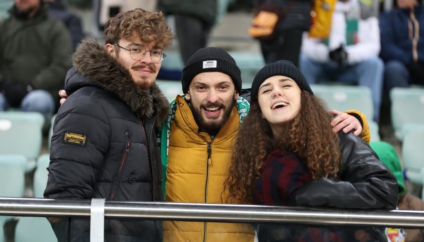 Kibice na trybunach Tarczyński Arena, mecz Śląsk Wrocław - Korona Kielce, 9 grudnia 2023
