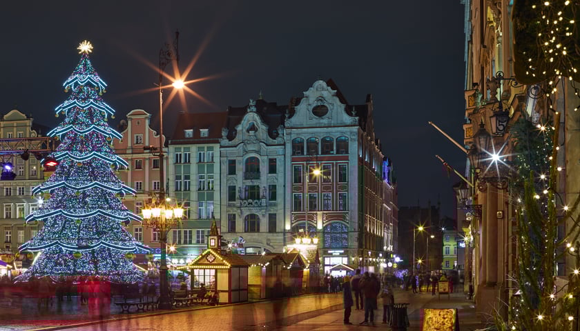 Na zdjęciu wrocławski rynek podczas świąt