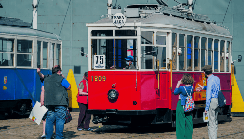 "Baba Jaga" - zabytkowy tramwaj typu LH Standard z 1925 roku