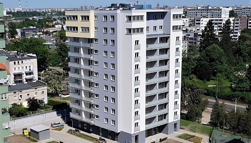 Blok mieszkalny przy ul. Grabiszyńskiej 309