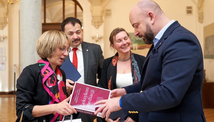 Po podpisaniu porozumienia o współpracy przy promowaniu mediacji, jako sposobu rozwiązywania sporów. 