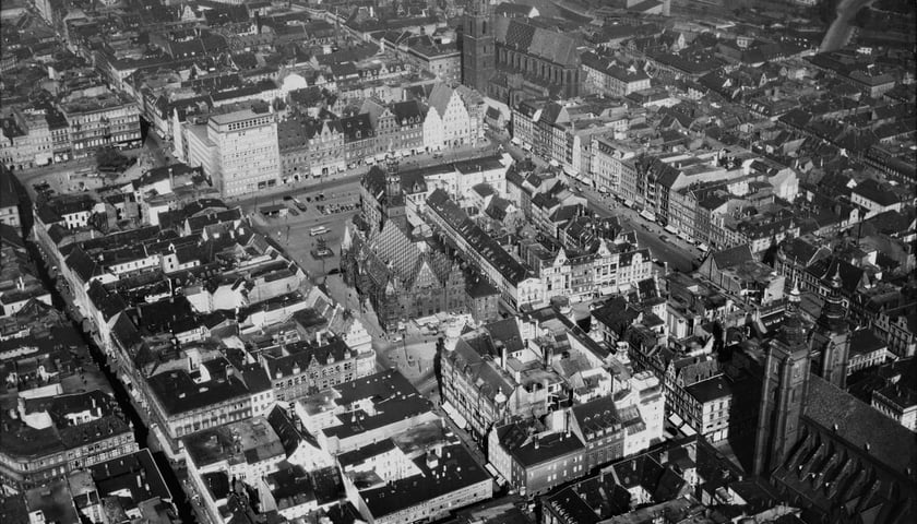 Lata 1942-1944, Widok na Rynek od strony południowo-wschodniej.