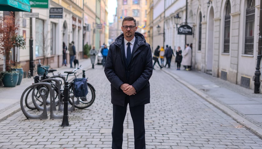 Sergiusz Kmiecik - przewodniczący Rady Miejskiej Wrocławia zachęca do zostania ławnikiem