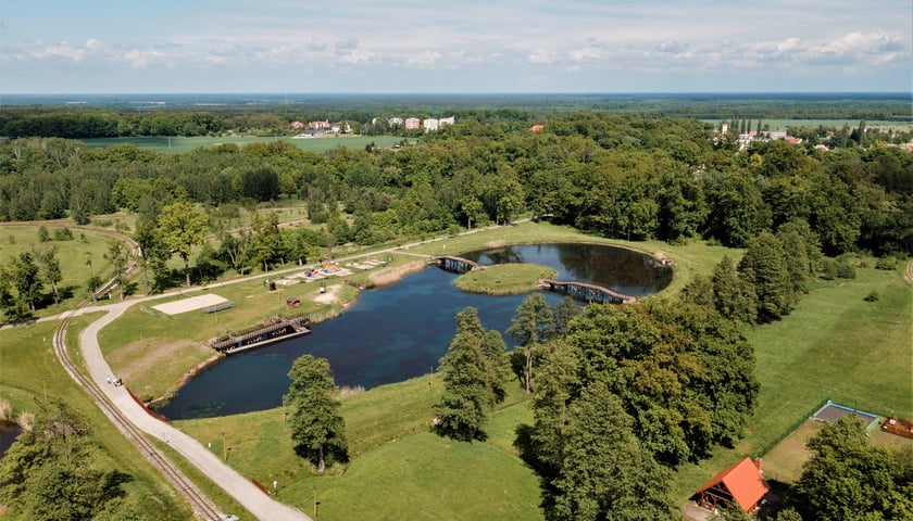 Panorama parku w Krośnicach