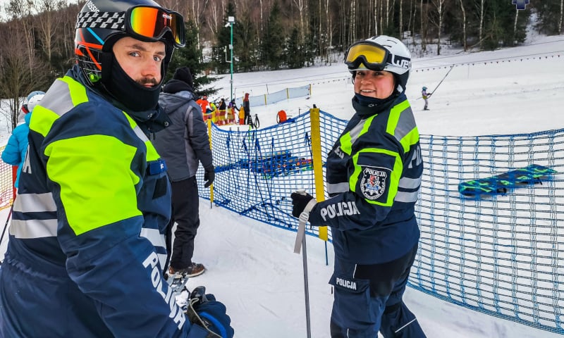 Dolnośląska policja na stoku narciarskim