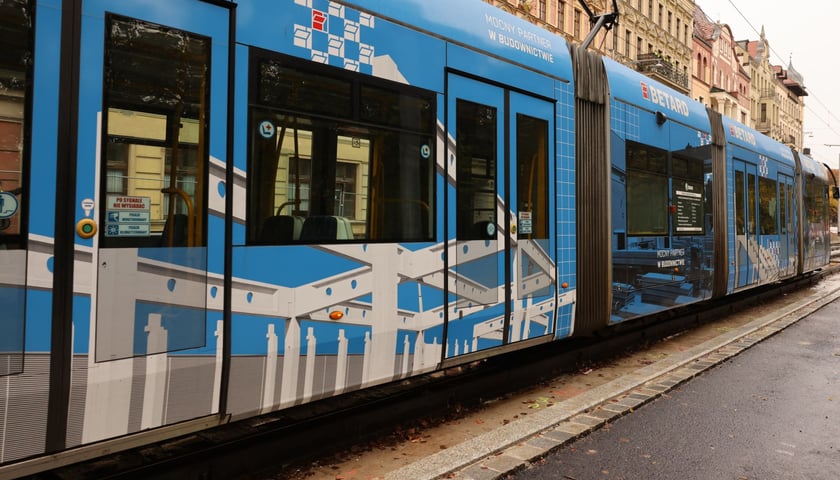 Tramwaj na Nadodrzu - zdjęcie ilustracyjne.