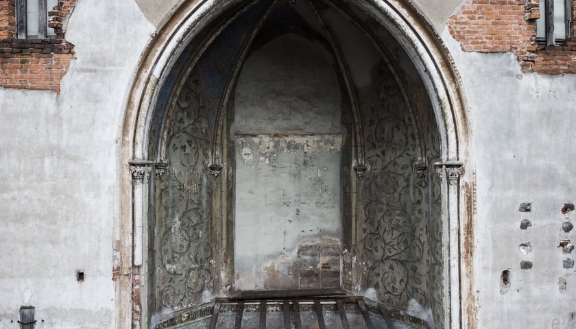 <p>Ruina kaplicy Chrystusowej (ul. Żabia Ścieżka 1)</p>