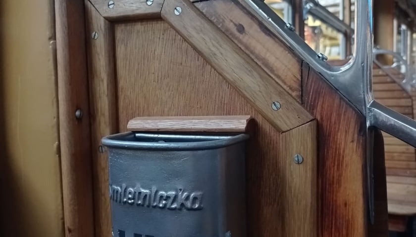 Stan po zakończeniu prac &ndash; śmietniczka na przednim pomoście (27.12.2024)