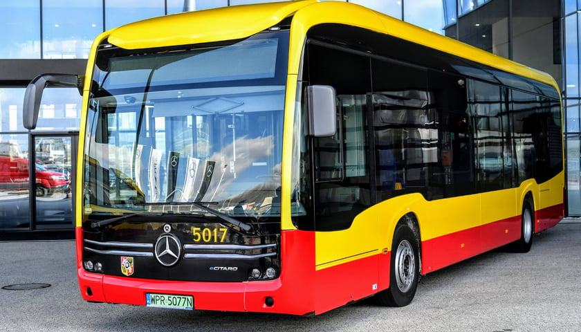 Autobus miejski Mercedes eCitaro