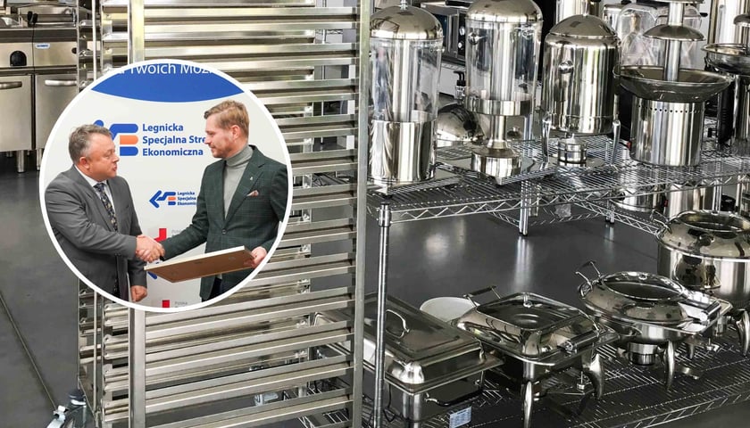 Jerzy Pyka, prezes Soda Pluss, Przemysław Bożek, prezes LSSE, (na zdjęciu w owalu). 