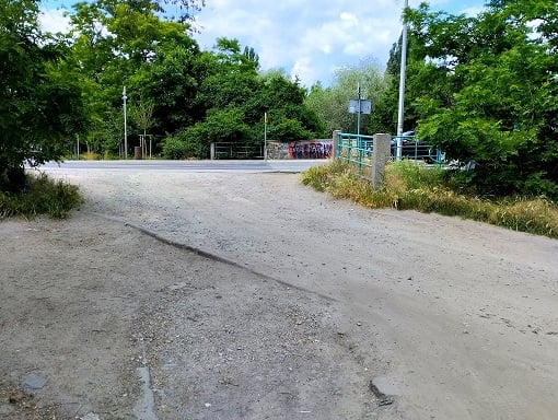 Budowa ciągu pieszo-rowerowego śladem ul. Młodej, wzdłuż nabrzeży rzeki Oławy, na odcinku od mostu Rakowieckiego do zakończenia projektu nr 4.