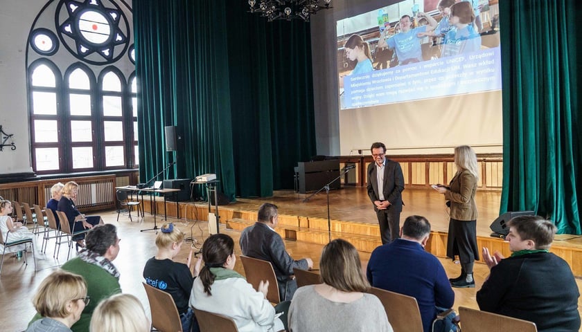 Spotkanie przedstawicieli UNICEF-u z UM Wrocławia. Na zdjęciu: Octavian Bivol, Zastępca Dyrektora Regionalnego