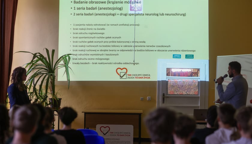Lekcje w LO nr 2 w ramach  kampanii „Zgoda to dar życia. Tak, chcę być dawcą”