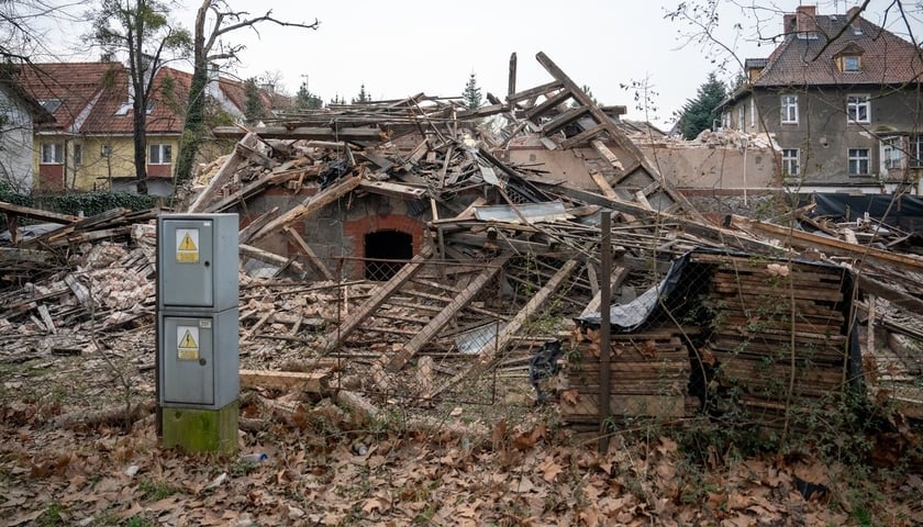 Zburzona zabytkowa willa na Karłowicach