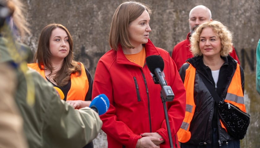 Akcja usuwania napisów we Wrocławiu w Światowym Dniu Walki z Dyskryminacją Rasową