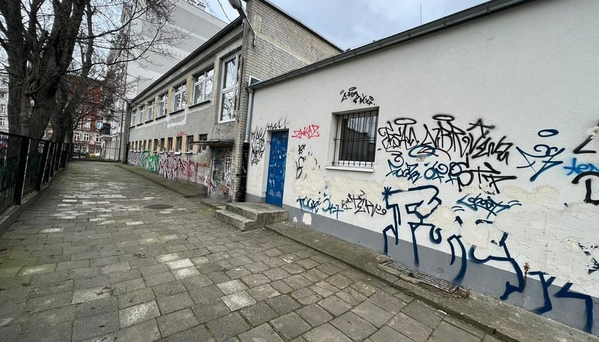 Liceum Ogólnokształcące nr III im. Adama Mickiewicza we Wrocławiu