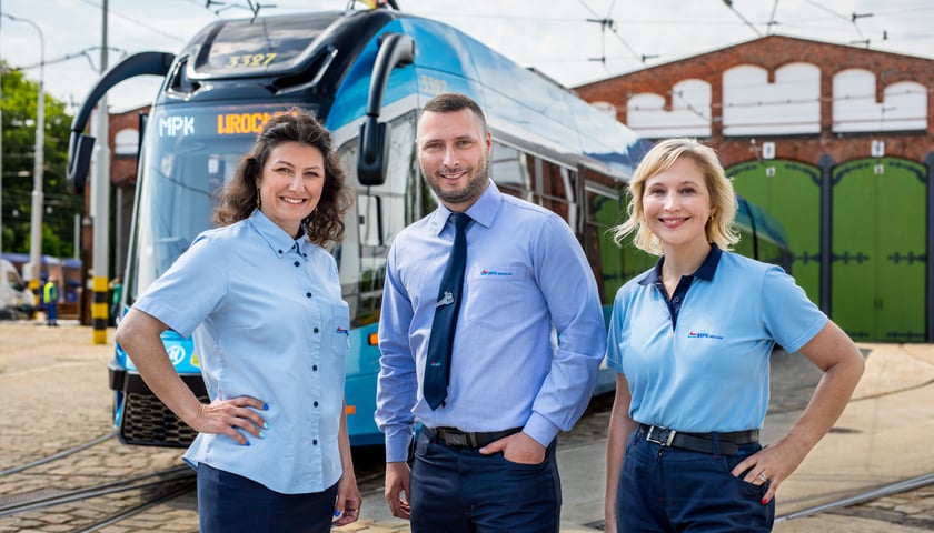 Motorniczowie z MPK Wrocław: Tatiana, Adrian i Tatiana