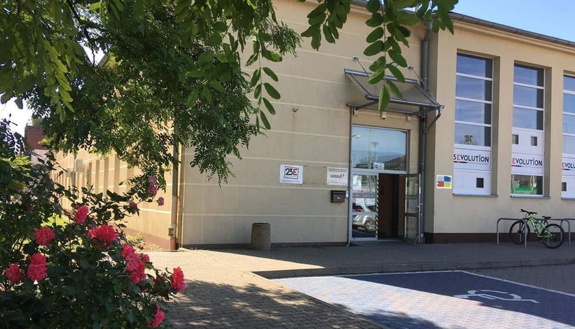 Centrum Sektor 3 przy ulicy Legnickiej 65, prowadzone przez Fundację Umbrella