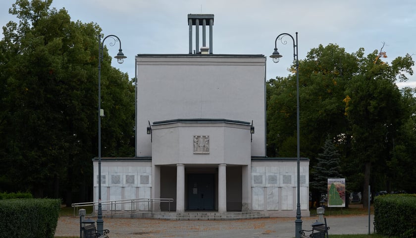 <p>Kaplica na Cmentarzu Osobowickim</p>