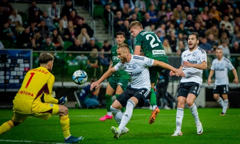 Piłkarze Śląska i Legii Warszawa podczas jesiennego meczu na Tarczyński Arena. Śląsk zwyciężył 4:0