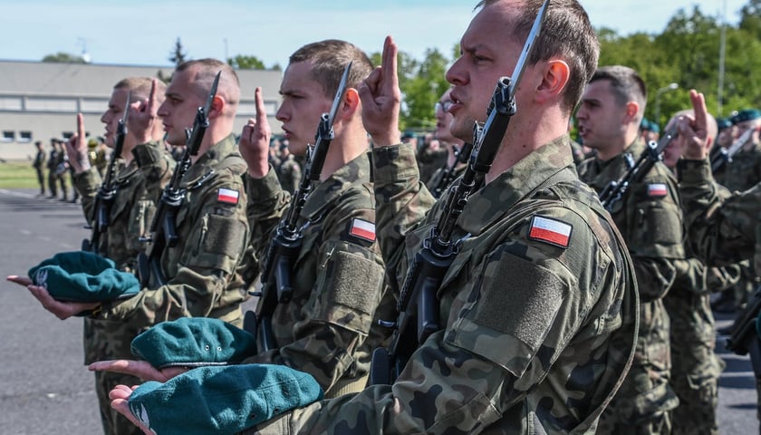 Uroczysta przysięga w 10 Brygadzie Łączności we Wrocławiu, 28.04.2024