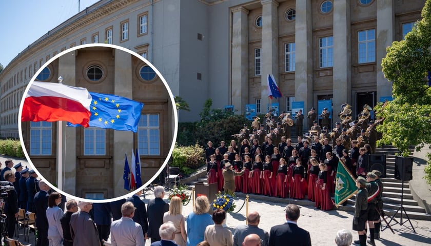 Kolaż dwóch zdjęć – na większym uroczystości 20-lecia członkostwa Polski w Unii Europejskiej, na mniejszym – dwie flagi – Polski i Unii Europejskiej 