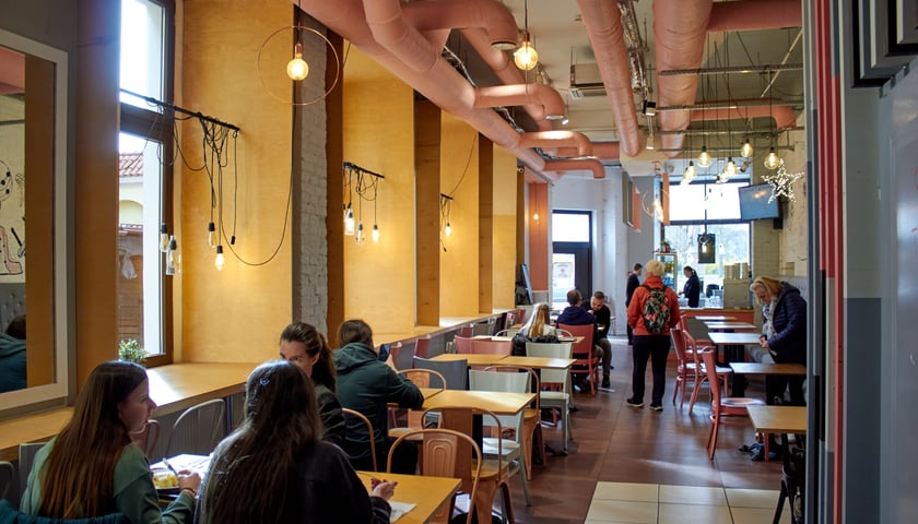 R&oacute;żowa Krowa Bar Mleczny, ul. Świdnicka 36