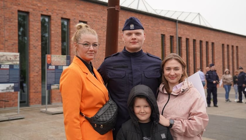 Nowe policjantki i nowi policjanci z Dolnego Śląska