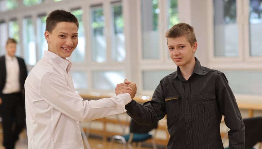 Uczniowie SP nr 29 przed egzaminem z j. polskiego