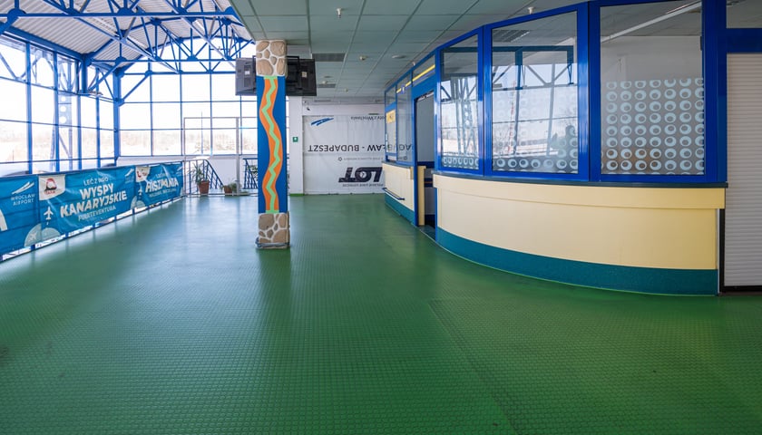 Stary port lotniczy na Strachowicach, rok 2024