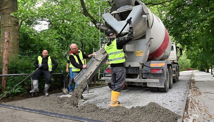 Lanie betonu jamistego, maj 2024
