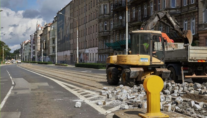 Początek przebudowy Pomorskiej i Staszica, sierpień 2022