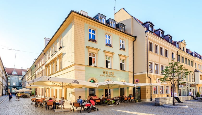 Vega to najstarsza roślinny lokal we Wrocławiu. Sprawdź, jakie inne wegańskie restauracje znajdują się w stolicy Dolnego Śląska!