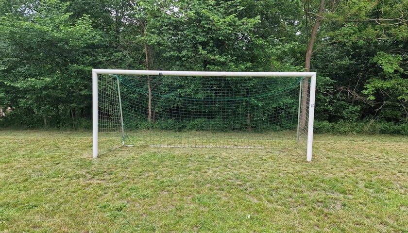 <p>Boisko na Śwniarach</p>