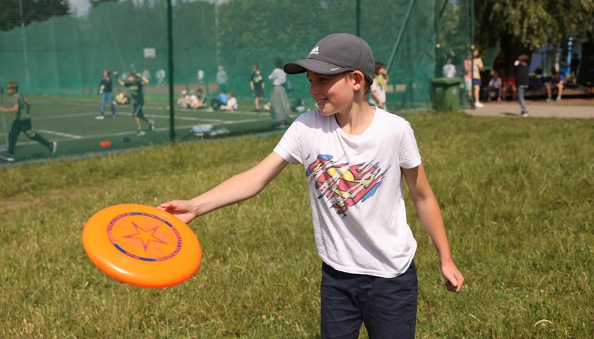 Dzień Sportu w Szkole Podstawowej nr 82 im. Budowniczych Wrocławia przy ul. Blacharskiej 13 (7.06.2024)
