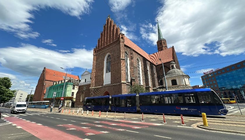 Tramwaje skierowane objazdami w stronę placu Bema